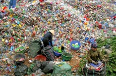 阮春福致信呼吁共同携手解决塑料废弃物问题