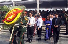 广治省为26具在老挝牺牲的越南烈士遗骸举行追悼会和安葬仪式