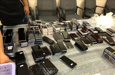 越南胡志明市新山一海关缴获未申报海关的一大批手机