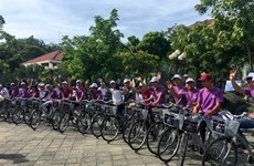 广南省响应世界自行车日和世界环境日