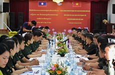 越南与老挝两国军队青年军官加强合作与交流