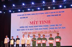 响应国际禁毒日和越南全民禁毒行动月的集会活动在乂安省举行