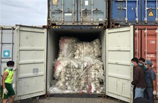 柬埔寨把83个塑料垃圾集装箱退回美国和加拿大