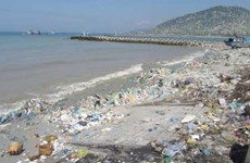 预防和减少塑料垃圾向海洋排放量