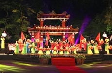 庆祝胡志明主席遗嘱执行50周年的“团结之歌”电视异地直播活动举行