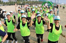 岘港举办“为了儿童安全”马拉松比赛