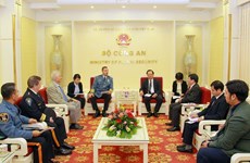 越南公安部与美国执法联盟、国际警察首长协会加强合作