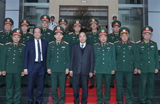 越南政府总理阮春福检查第二总局战备工作