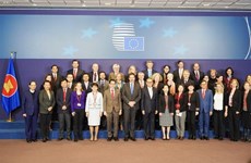欧盟强调支持东盟的中心作用