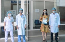 岘港市：三名新冠肺炎患者出院，继续隔离观察