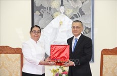 柬埔寨为越南已故驻柬大使吴田勋追授国王勋章