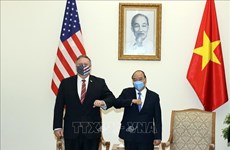 越南政府总理阮春福会见美国国务卿蓬佩奥