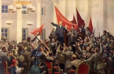 俄罗斯十月革命：坚定民族独立和社会主义道路目标的经验