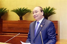 国会第十次会议：政府总理阮春福接受代表询问