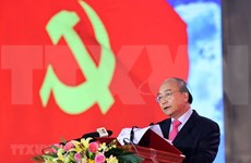 政府总理阮春福：农民需改变生产组织的思维 将先进技术应用于生产