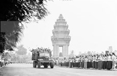 柬埔寨领导永远铭记越南志愿军的牺牲