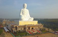 平福省：东南亚最高的释迦牟尼坐佛像落成开光