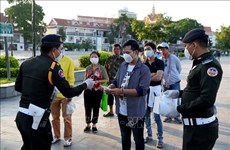 东南亚新冠肺炎疫情：柬埔寨疫情依然严峻 菲律宾单日新增病例创新高 