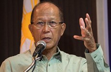 菲律宾国防部长洛伦扎纳指控中国企图进一步占领东海区域
