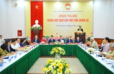 第九届越南祖国阵线中央委员会主席团第八次会议就人事工作进行深入讨论
