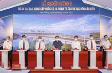 越南国会主席王廷惠出席10号公路海防路段升级改造项目动工仪式