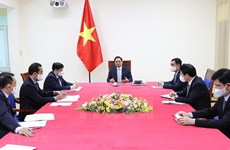 越南政府总理范明政与法国总理让·卡斯特克斯通电话