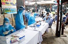 越南红十字协会接受新冠疫情防控捐赠物资