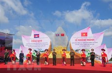 柬埔寨首相洪森救国之旅纪念工程竣工仪式在平福省隆重举行