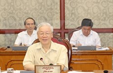 越共中央政治局同意继续出台因受疫情影响而遇到困难的劳动者和企业的扶持政策