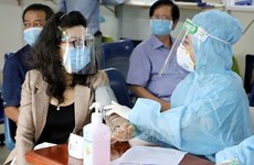 新冠肺炎疫情：军队在胡志明市开展全面消毒与灭菌工作