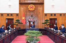 政府总理范明政会见罗马尼亚驻越南大使罗米拉