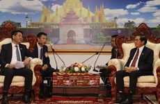 越南与老挝加强工业、贸易和司法合作