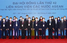 越南国家主席阮春福向第42届AIPA大会致贺词