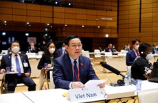 越南国会主席王廷惠出席第五次世界议长大会开幕式