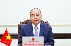 越南国家主席阮春福向胡志明市选民致信
