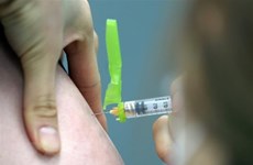 泰国开始为12岁至18岁的青少年接种新冠疫苗
