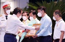胡志明市对支援该市新冠肺炎疫情防控工作的人员给予表彰