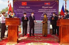 柬埔寨政府为越南捐赠20万剂新冠疫苗