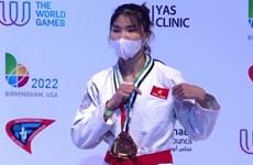 越南柔术运动员邓氏玄在2021年世界柔术锦标赛上夺得首枚金牌