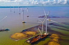 槟椥省首座风力发电厂投入运营