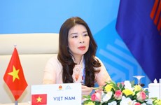 越南国会代表团出席亚太议会论坛第29届年会框架内的女议员会议