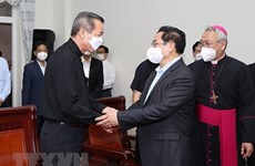 越南政府总理范明政圣诞节走访慰问巴地头顿省天主教界人士