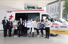 “助越南重拾呼吸”基金向5省市医疗机构捐赠救护车