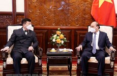 越南国家主席阮春福接受各国新任驻越大使递交国书