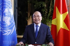 国家主席阮春福：越南自信和愿承担更多国际重任