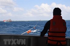 成功营救在长沙海域搁浅的渔船
