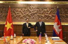 越南外长裴青山开展2022越柬友好年内首项双边外交活动