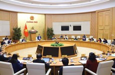 越南政府常务副总理范平明：加强各部门在法律宣传教育工作的协调与配合
