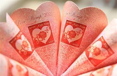 越南信息传媒部情人节“爱情邮票”正式发行