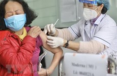 河内市28日新增近1.3万例病例    岘港市确诊病例数剧增，方舱医院超负荷运行